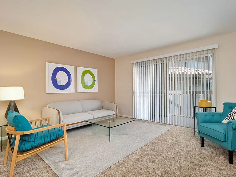 Wilbur Oaks Apartments — Photo 29
