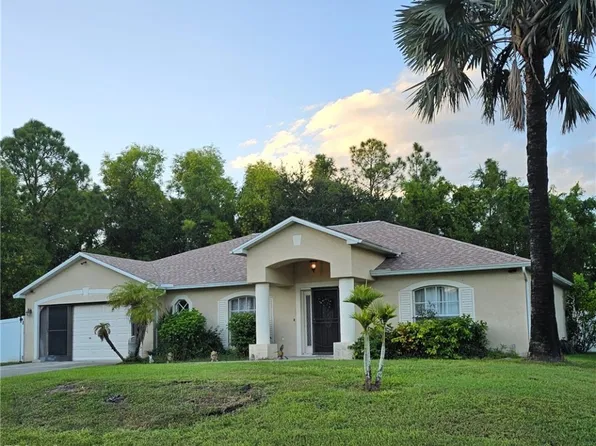 711 Epps Brown St E, Lehigh Acres, FL 33974