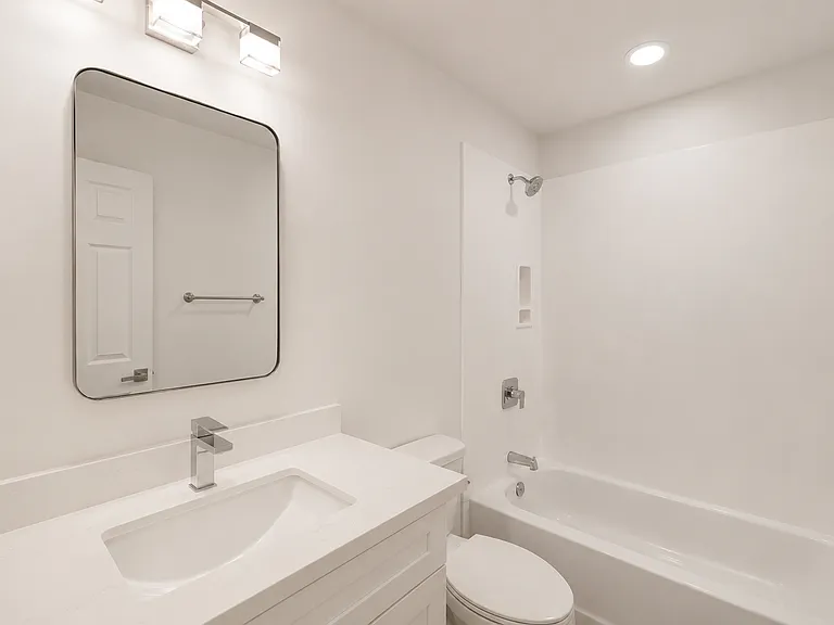 1005 E Mariposa St #R — Photo 16