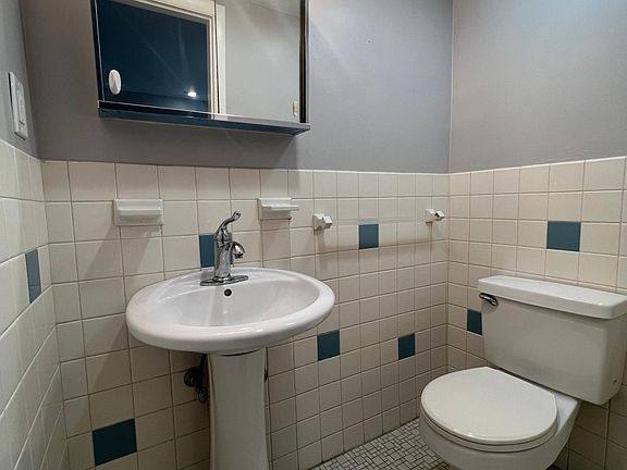 3rd image of 55 David Ter APT 10