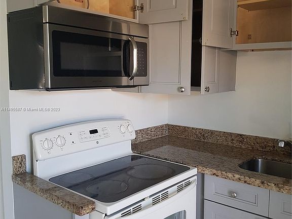 4th image of 101 NE 41st St APT C50