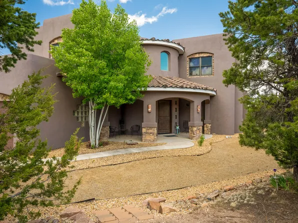 25 Jakes Pl, Tijeras, NM 87059