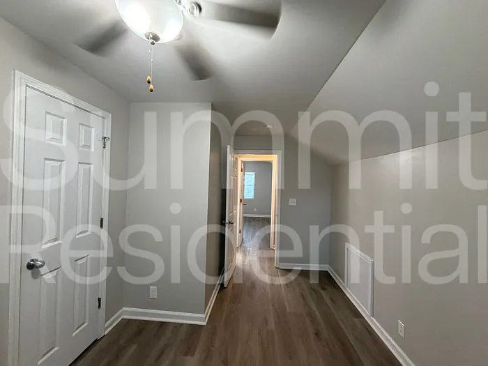 4713 Walnut Grove Ave — Photo 11