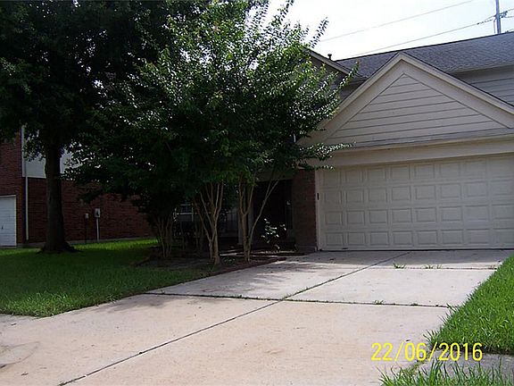2nd image of 13943 Fair Park Dr