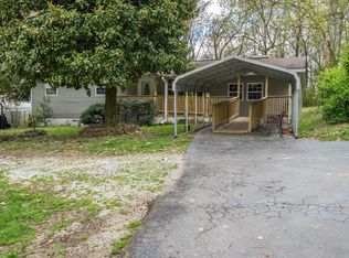 10099 Gordon St, Soddy Daisy, TN 37379