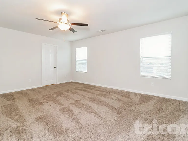 2948 McKenzie Dr — Photo 5