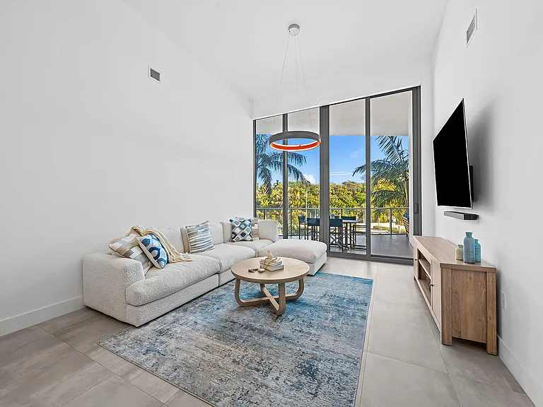 701 N Fort Lauderdale Beach Blvd #214 — Photo 4