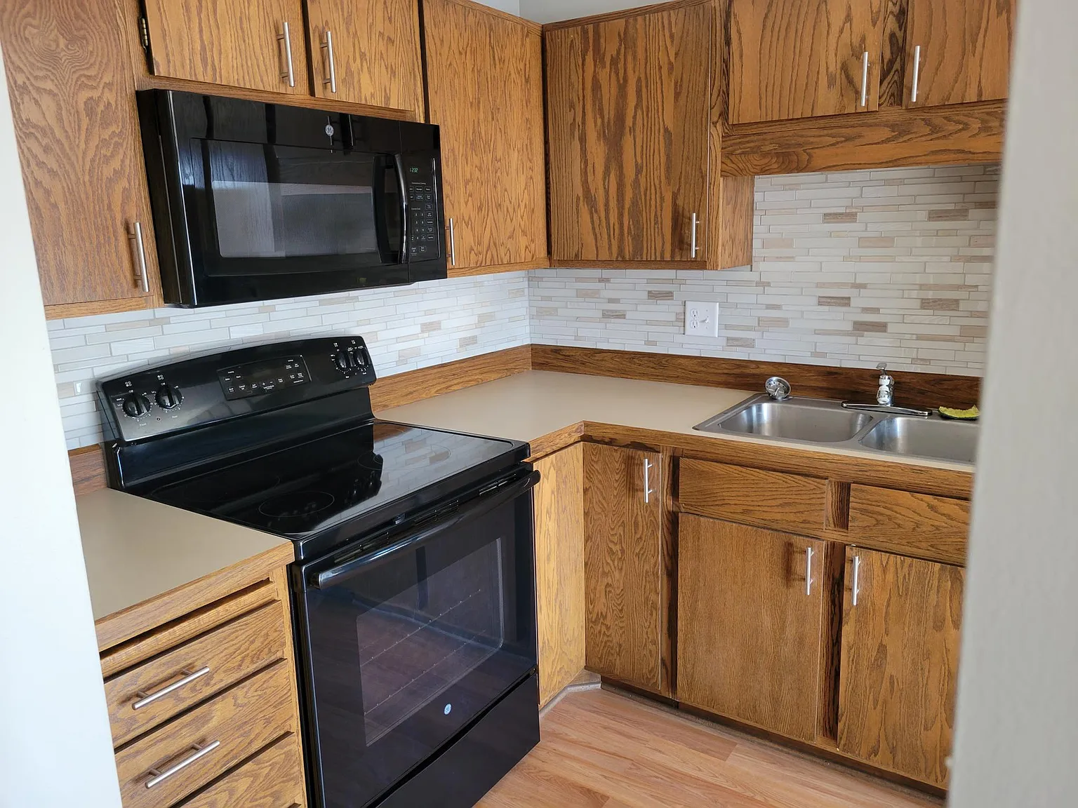 1 bed, 700 sqft, $1,495 — Photo 3