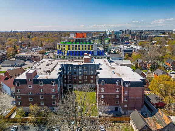 4th image of 501 Frontenac St #502