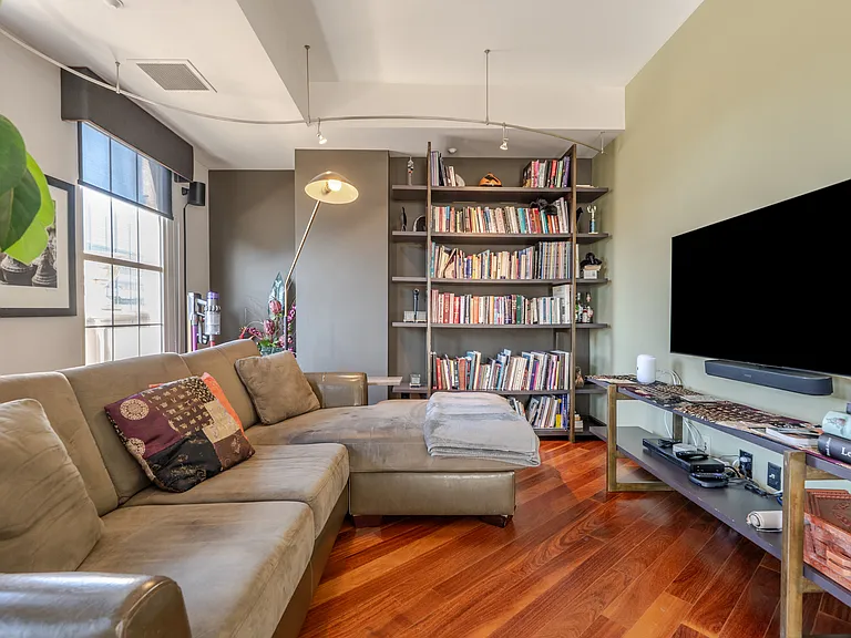 475 W 12th Ave #5A — Photo 59