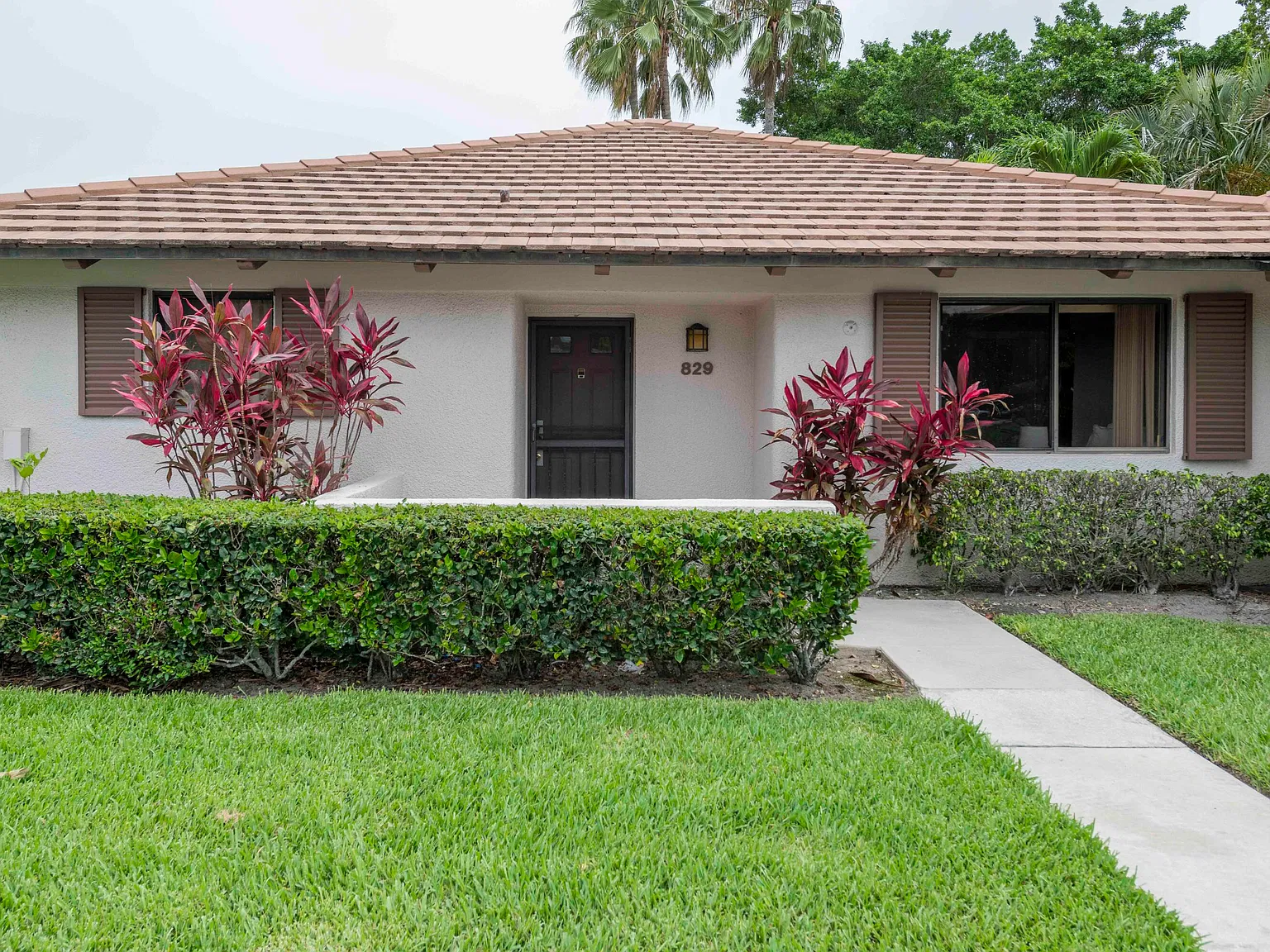 2 bed, 2.0 bath, 1135 sqft, $4,000 — Photo 3