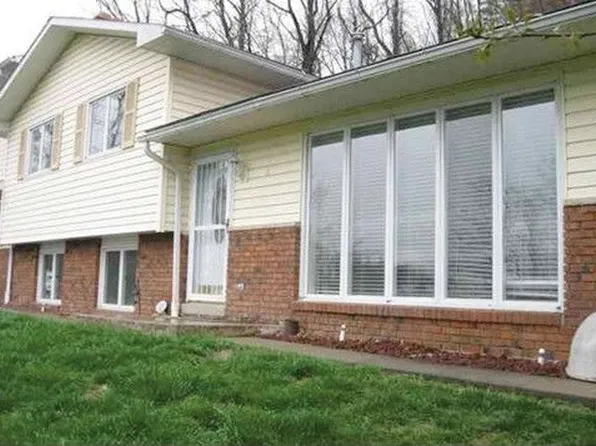 73 Redbud Dr, Clarksburg, WV 26301