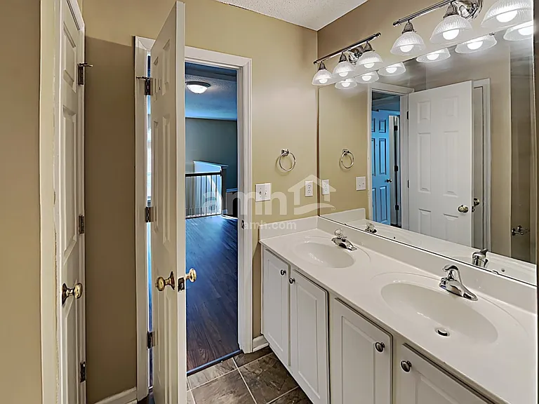 3501 Lownwood Way — Photo 16