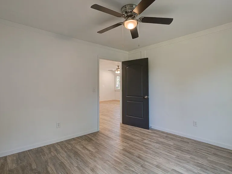 1723 Westminster Dr — Photo 13
