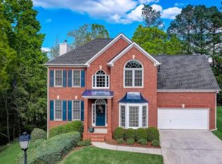 260 Ridge Bluff Ln, Suwanee, GA 30024