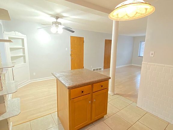 5th image of 5940 5952 Nagel Ave 5952- 2s #7962224