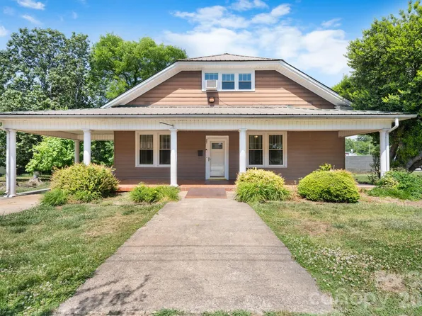 207 W Main St, Maiden, NC 28650