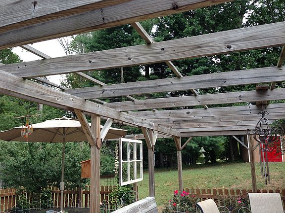 back yard pergola