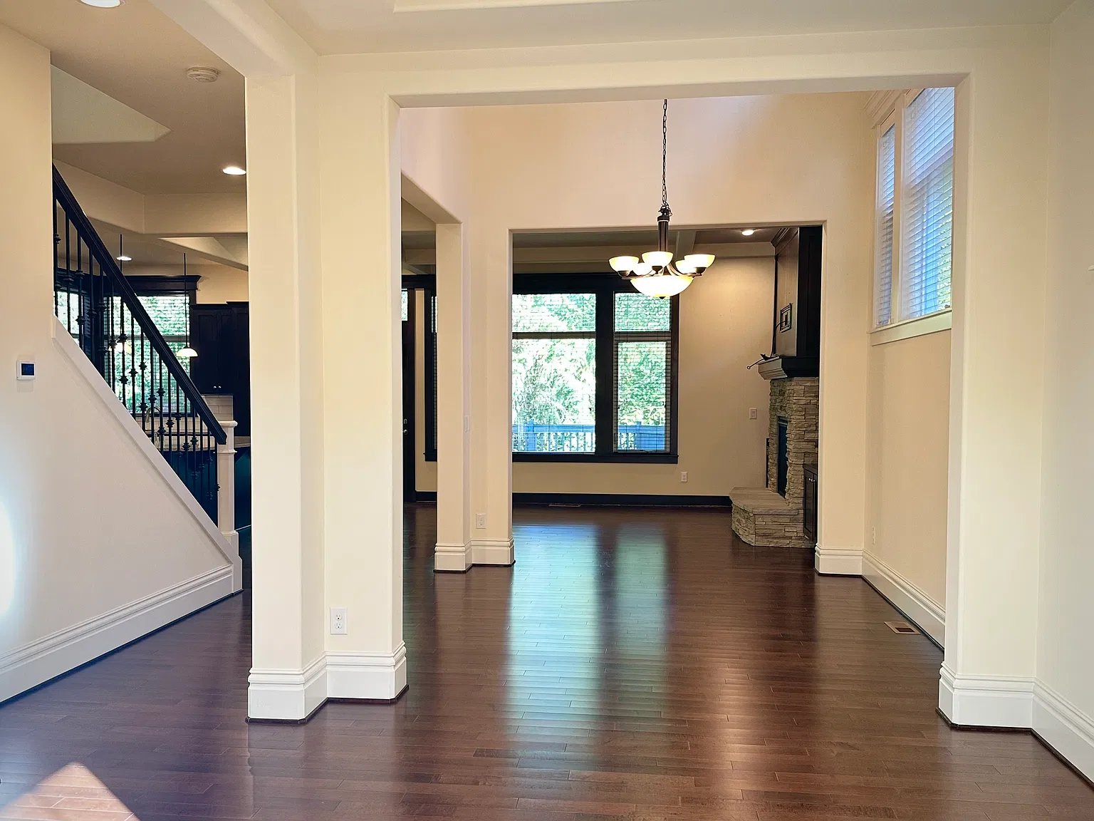 4 bed, 3464 sqft, $4,490 — Photo 4