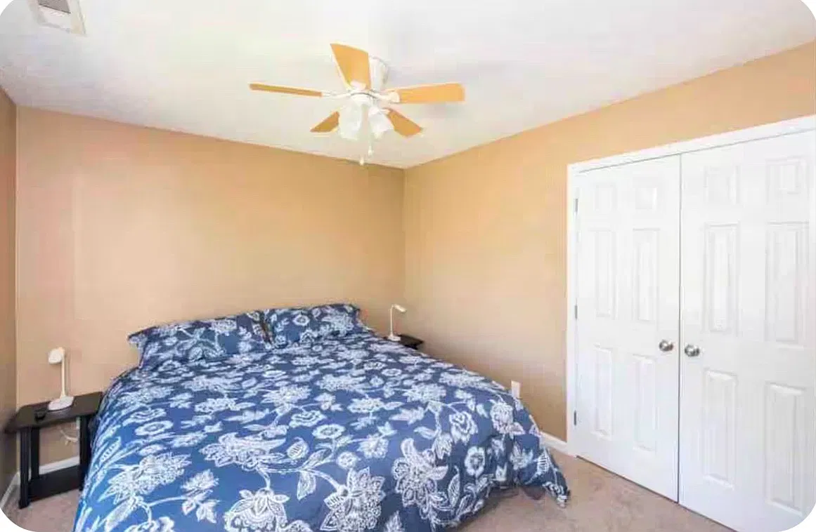3 bed, 1900 sqft, $900 — Photo 2