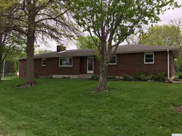 337 N Kentucky St, Camp Point, IL 62320