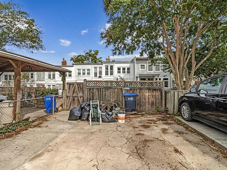 1414 Taylor St NW