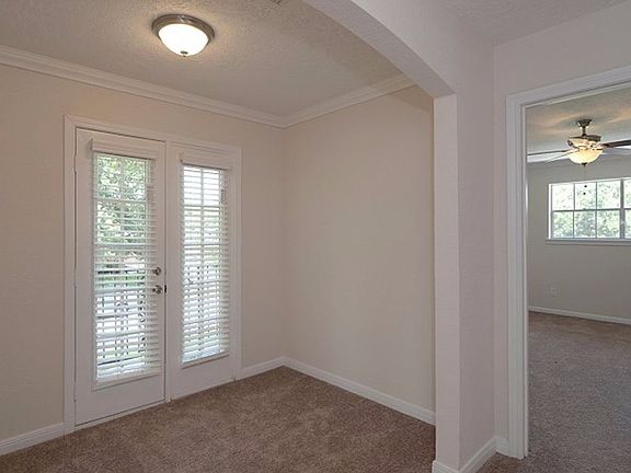 5th image of 15527 Penn Hills Ln