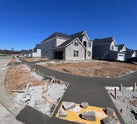 2nd image of 513 Red Barn Way