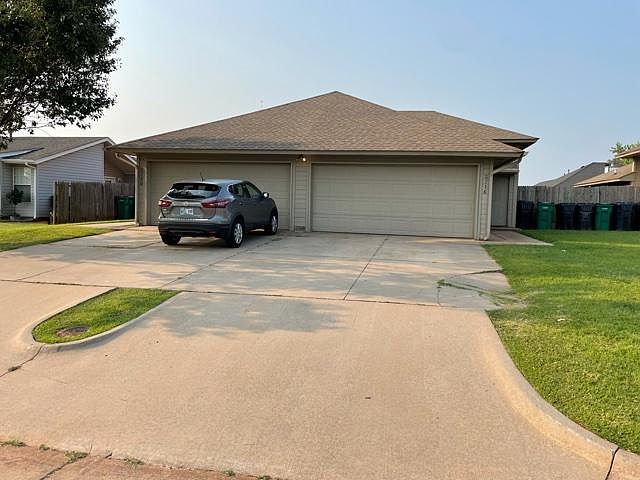 1st image of 2716 SE 89th Ter #2716