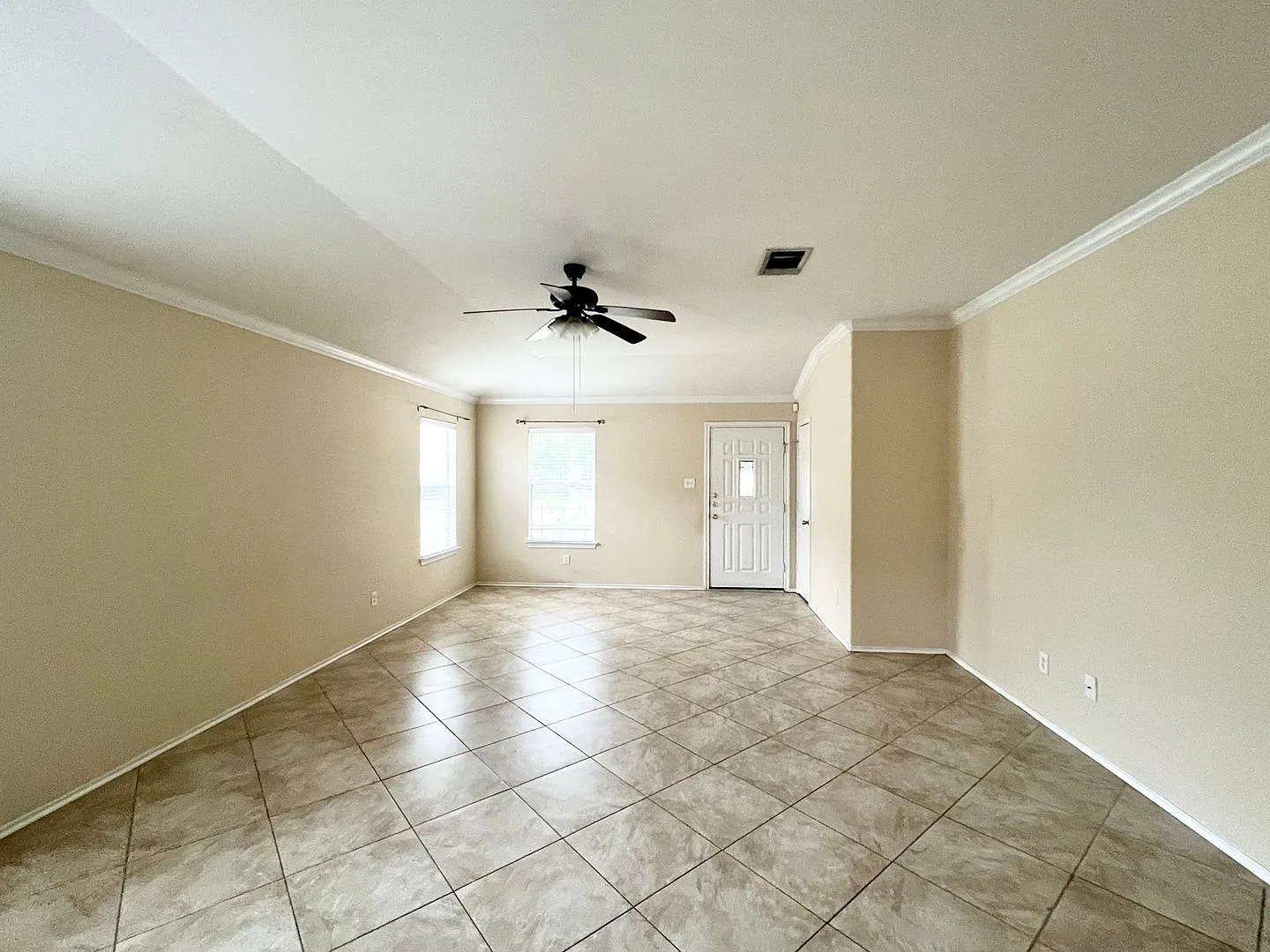 Buda Home for Lease — Photo 3
