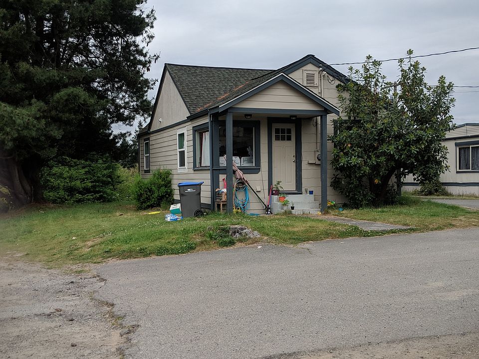 1st image of 1322 Bertha Ave NW