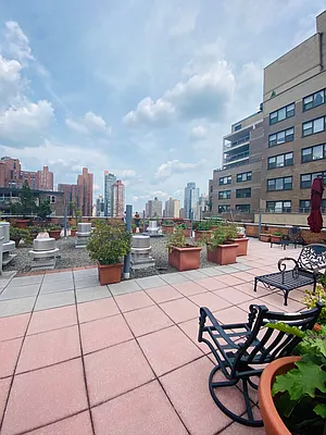 Sold by Douglas Elliman | media 8