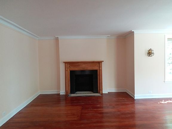 4th image of 6737 S Oglesby Ave