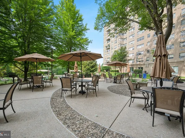 1030 E Lancaster Ave APT 806, Bryn Mawr, PA 19010