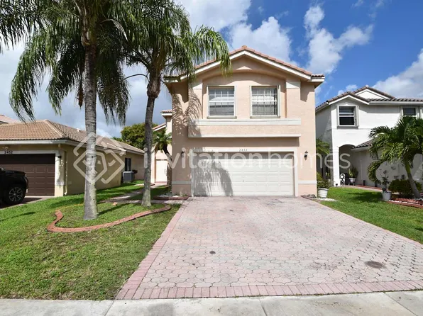 2432 SW 161st Ave, Hollywood, FL 33027