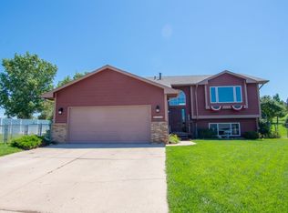 709 Hillshire Ct, Rapid City, SD 57701