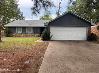 173 Thousand Oaks Cir, Jackson, MS 39212