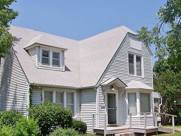 2nd image of 1652 Keeler Ave