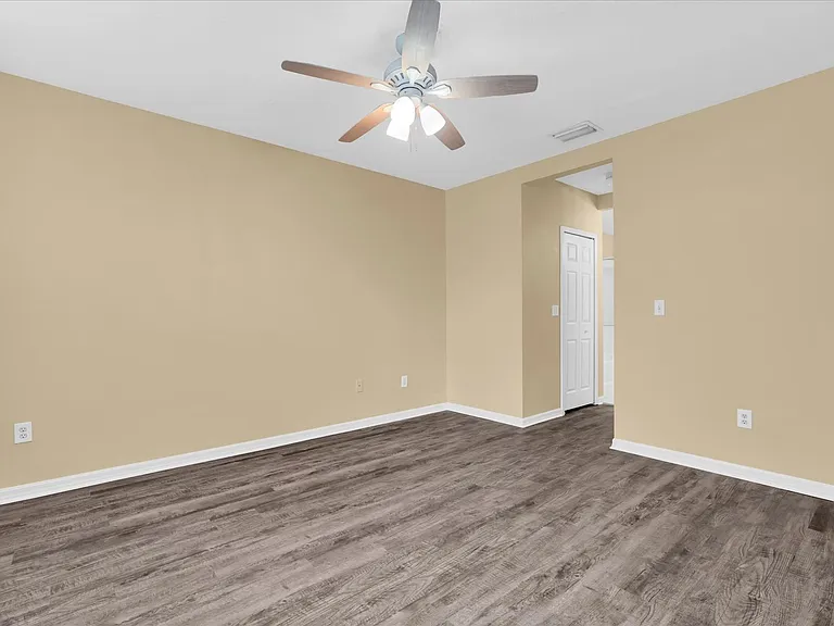 9624 Carlsdale Dr — Photo 23