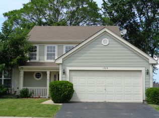 1304 Kensington Dr, Mundelein, IL 60060