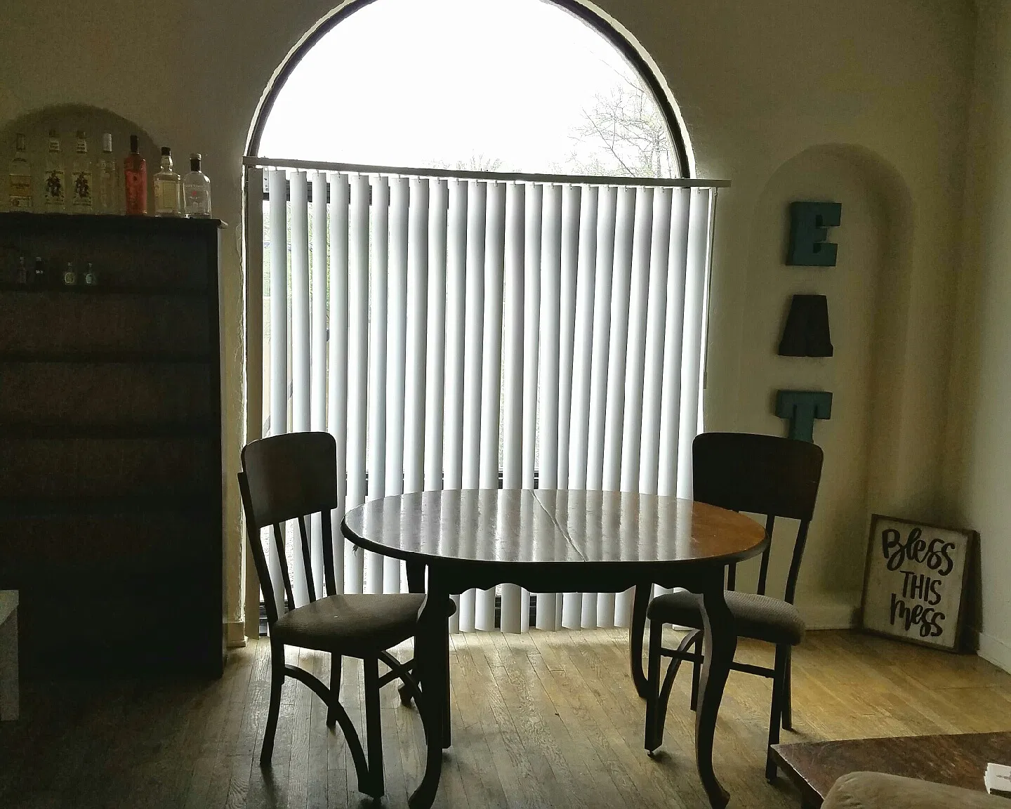 4 bed, $2,640 — Photo 1