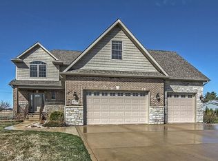 8214 Willow Haven Dr, Saint John, IN