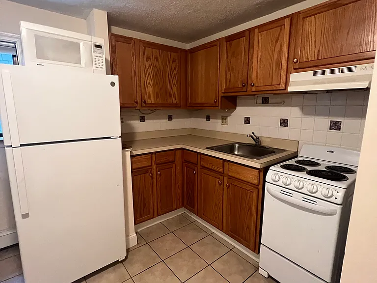 11 Pine St #2 — Photo 28