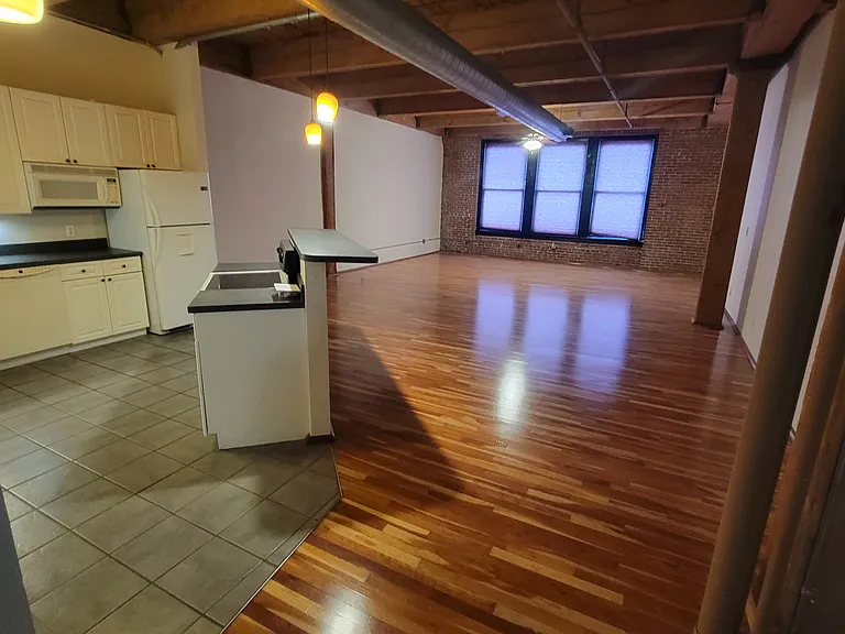1222 Lucas Ave #610 — Photo 8