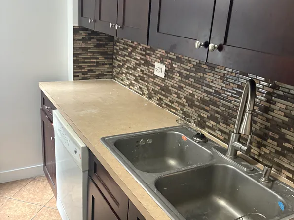 475 West 186th Street image 6 of 9