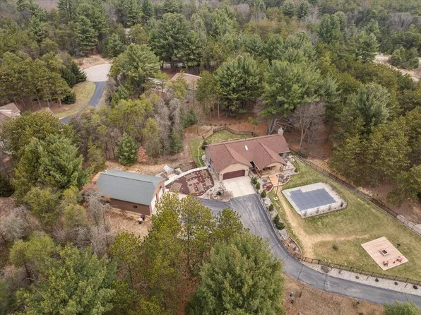 16621 Evergreen Hls, West Olive, MI 49460