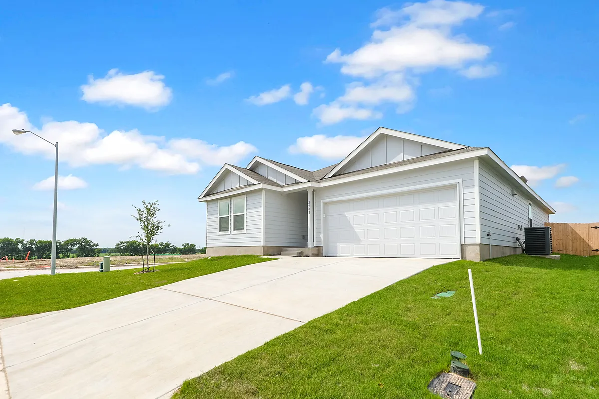 Building Photo - 2902 Blue Ridge Ln