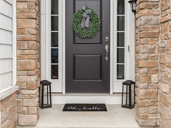 4th image of 64 Pine Tree Dr #64
