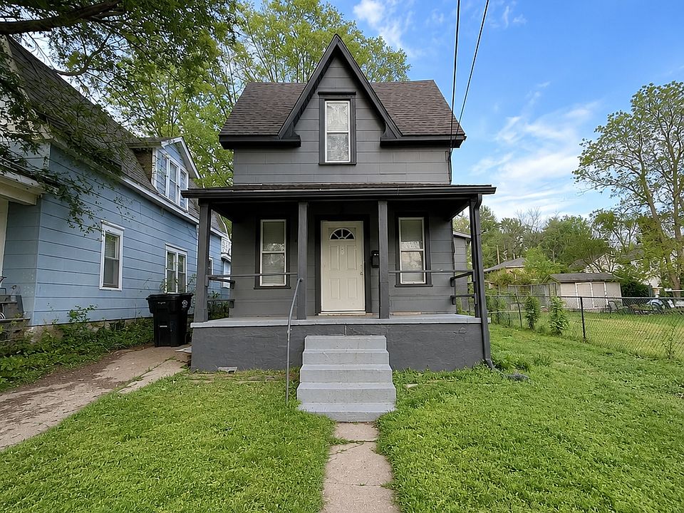 1st image of 121 S Fuller St