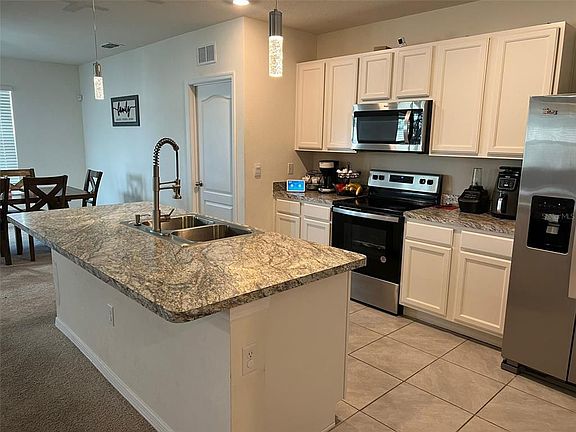 3rd image of 181 Sofia Ln